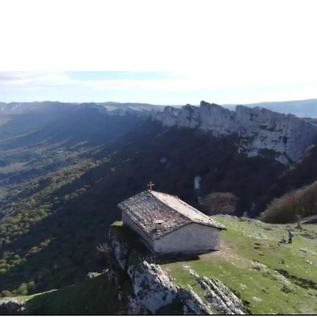 Apartamento Txoko Txikia Echarri-Aranaz Quarto foto